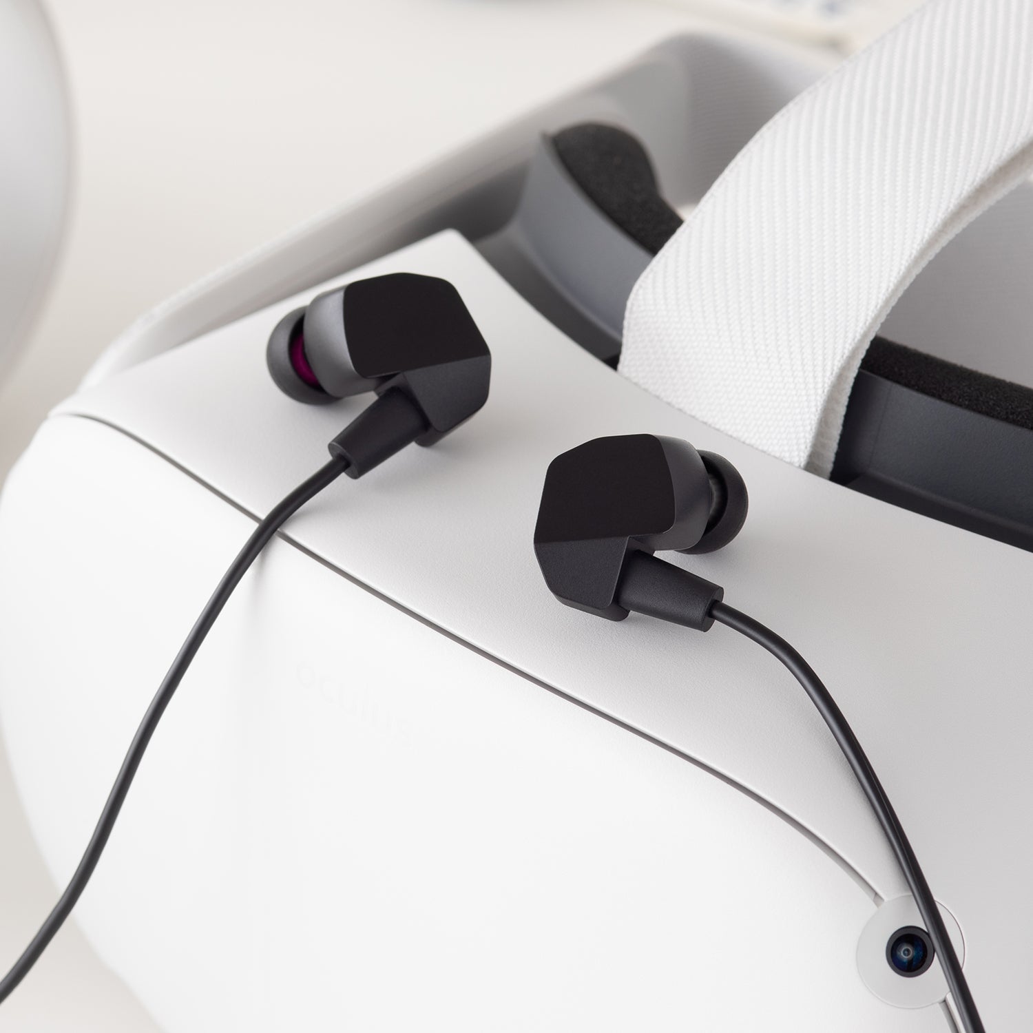 VR3000 for Gaming